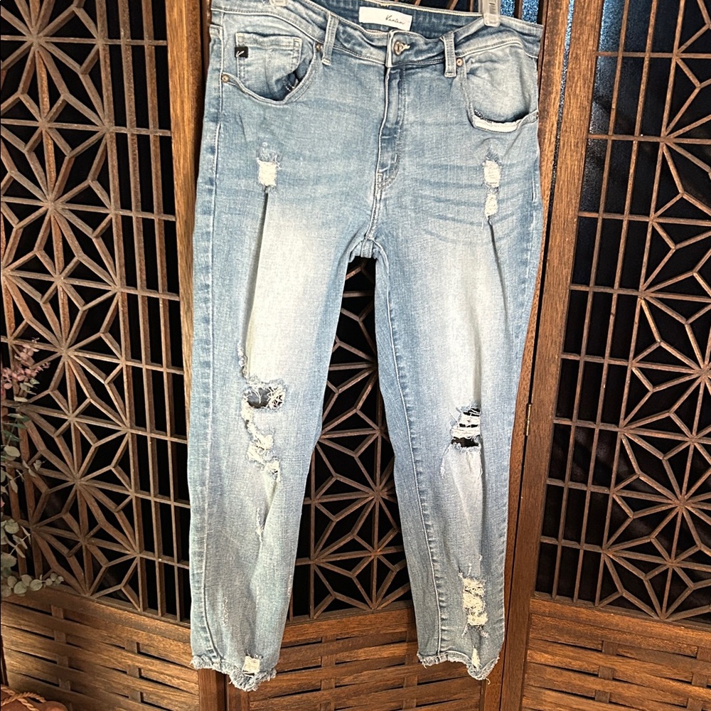 KANCAN STRAIGHT LEG DISTRESSED SKINNY JEANS 15/31 length